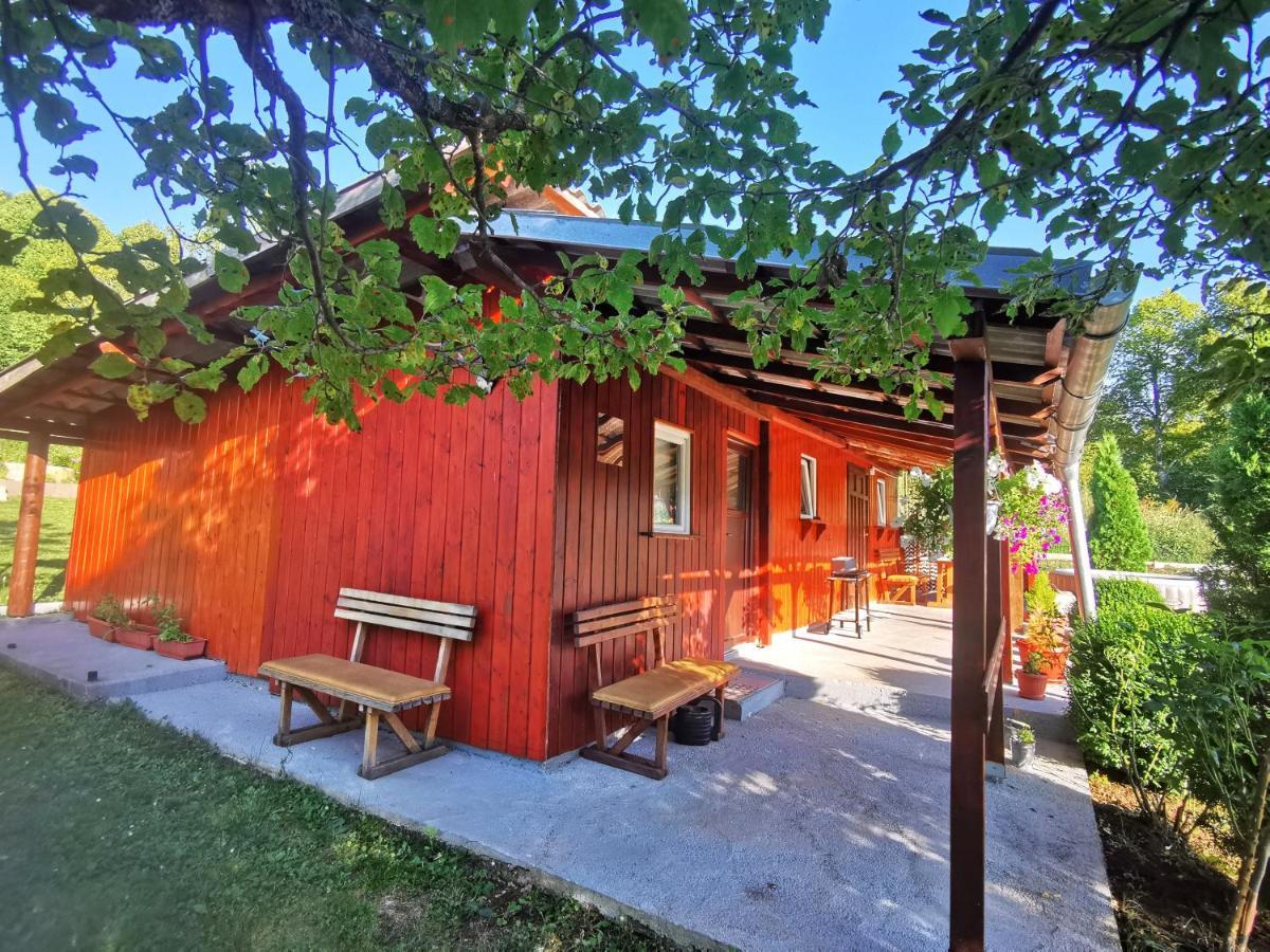 Holiday Home La Sierra Korenica Zewnętrze zdjęcie