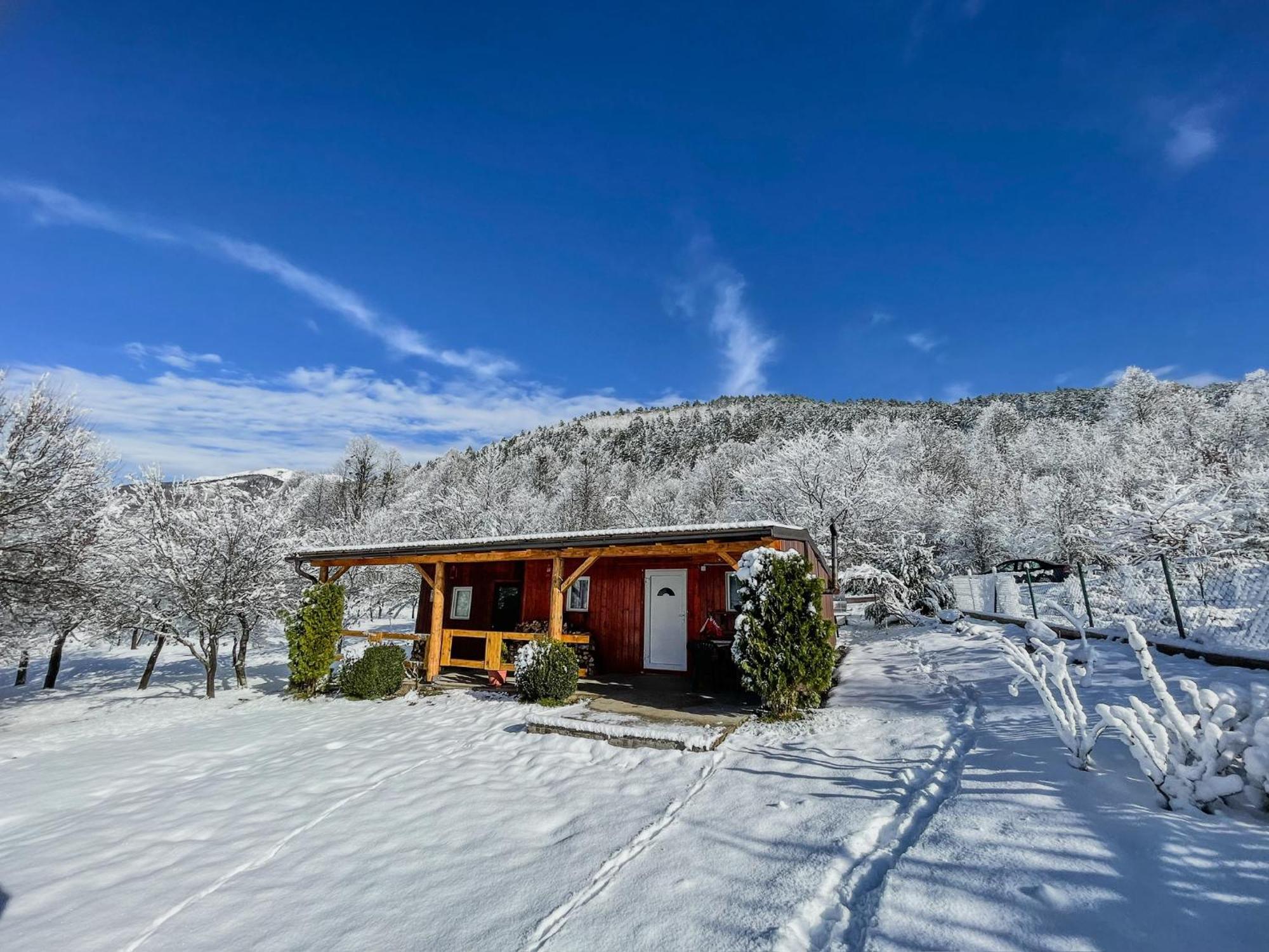 Holiday Home La Sierra Korenica Zewnętrze zdjęcie